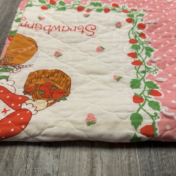 Strawberry Shortcake Quilt VTG 1980 Spring Mills Inc Blanket 42 x 34 Finished - Picture 5 of 5